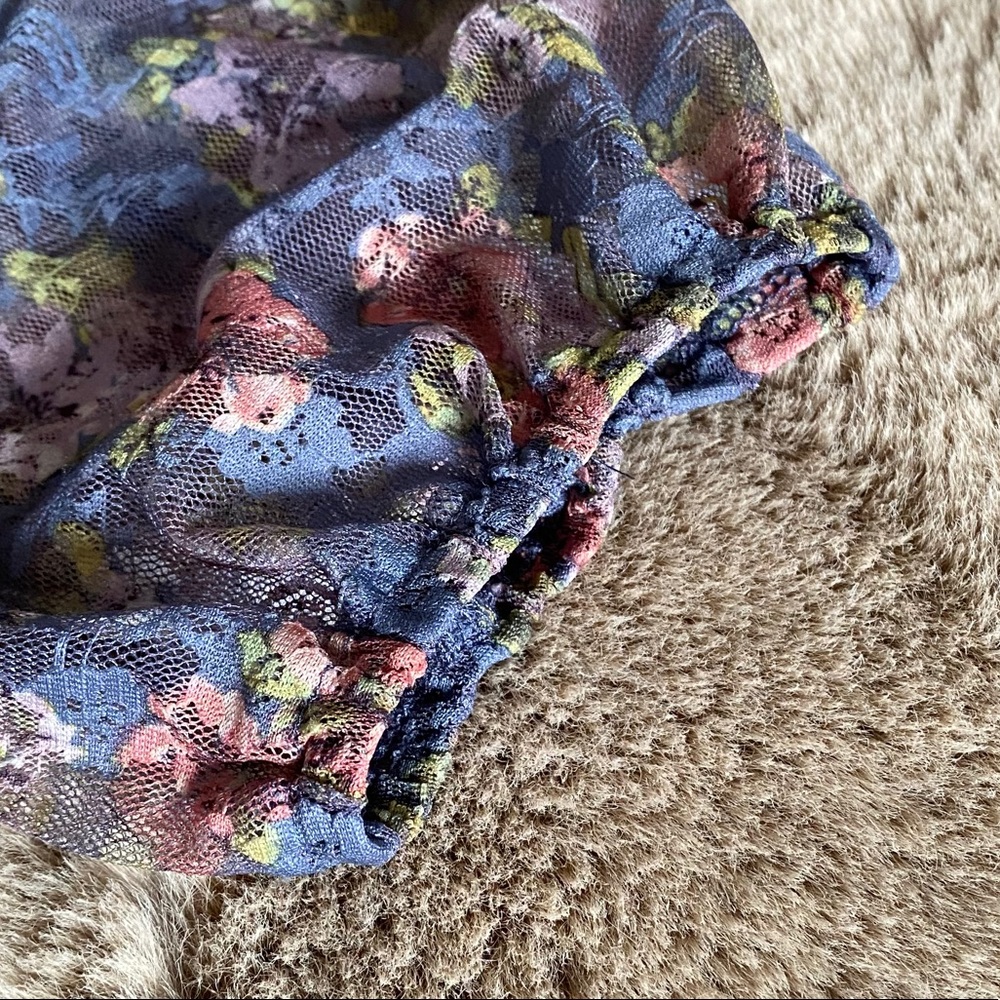 Sheer American Rag Top - Picture 2 of 10